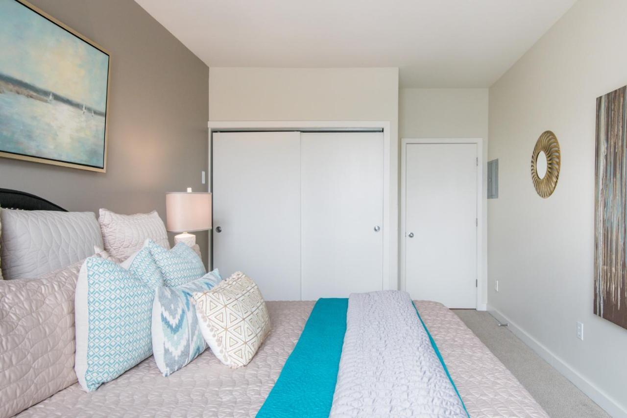 City Water View Oasis With Pool & Gym Near Cruise In Heart Of Seattle Exterior foto
