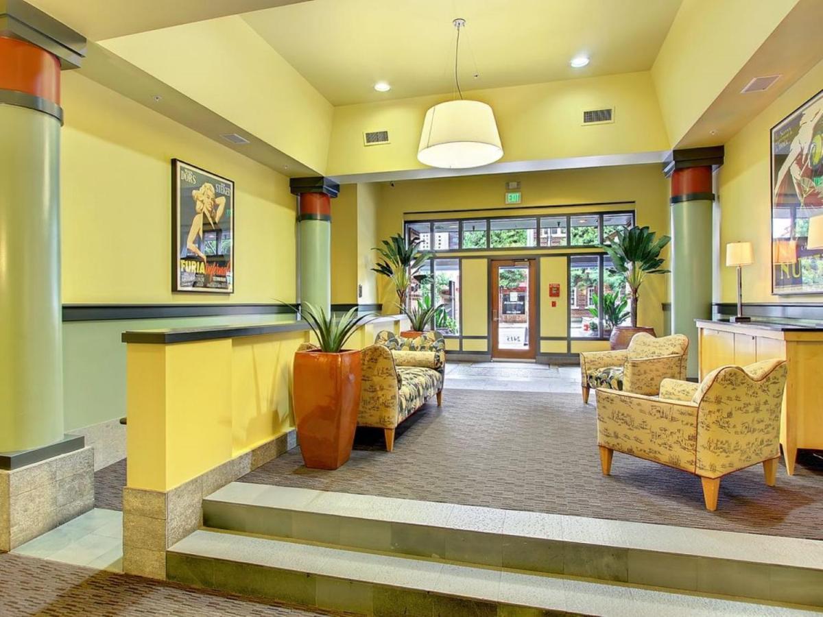 City Water View Oasis With Pool & Gym Near Cruise In Heart Of Seattle Exterior foto
